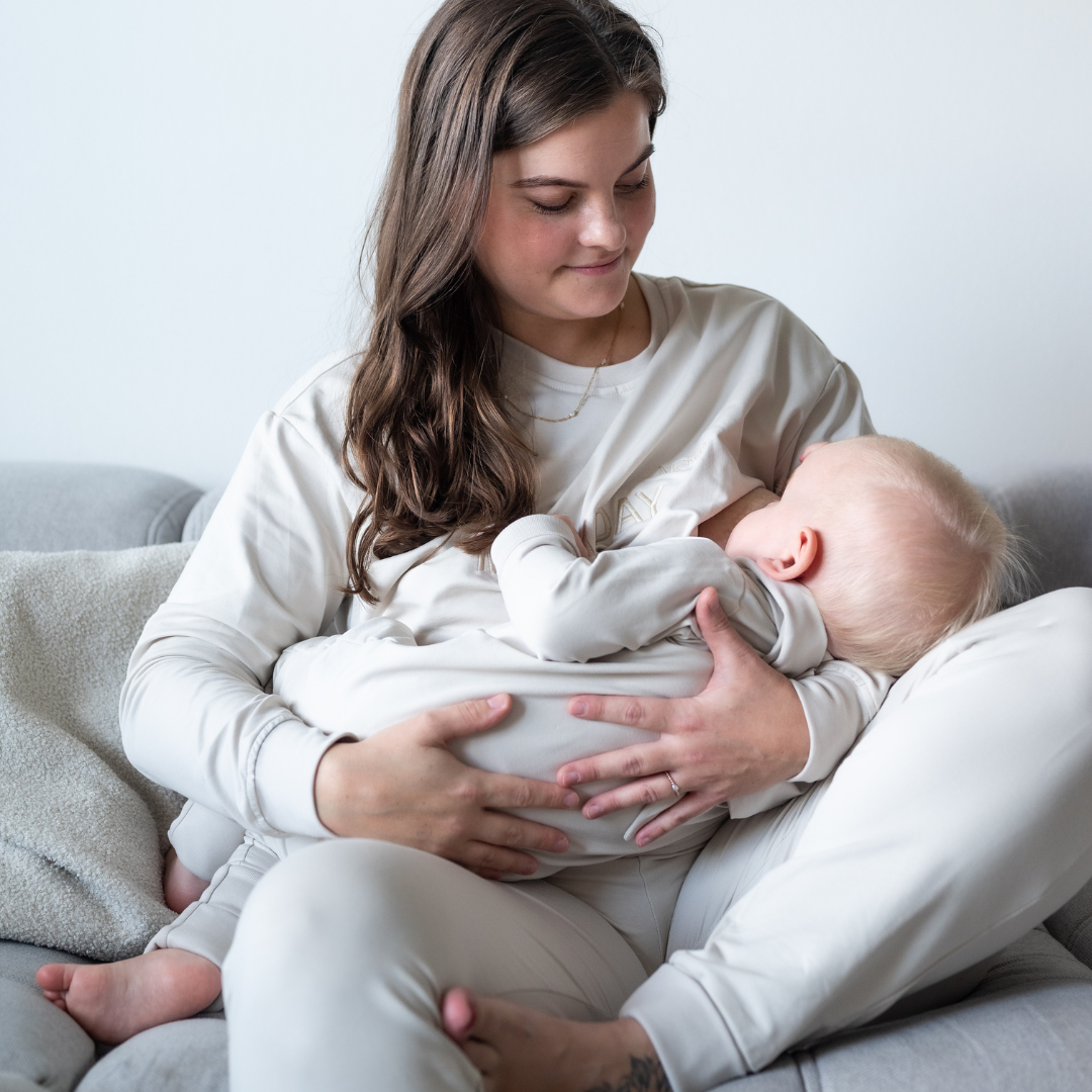 Pomoc při kojení - kdy a proč vyhledat laktační poradkyni